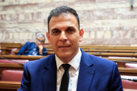 Καραμέρος: Αισχροκέρδεια των πλατφορμών delivery σε βάρος διανομέων, καταστημάτων και καταναλωτών