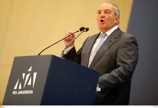 Έβγαλαν μαχαίρια Βούτσης - Μπακογιάννη για την επιστολή Καραμανλή στον Μπους