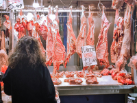 Ακριβό το πασχαλινό τραπέζι: Στα ύψη αρνί και κατσίκι λίγες μέρες πριν το Πάσχα 2026