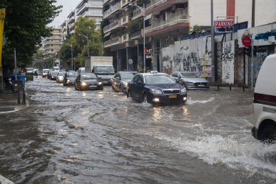 Πλησιάζει η κακοκαιρία EVA: Ποιες περιοχές κινδυνεύουν με πλημμύρες το Σαββατοκύριακο, live η πορεία της