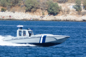 Σαντορίνη: Αίσιο τέλος στις έρευνες για κανό με δύο άτομα