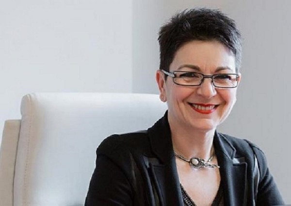 «Λάθος η απόφαση της δικαιοσύνης» λέει η σύζυγος Στουρνάρα