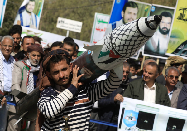 Πολύνεκροι βομβαρδισμοί στη Γάζα λίγες ώρες μετά τη συμφωνία Ισραήλ - Χαμάς