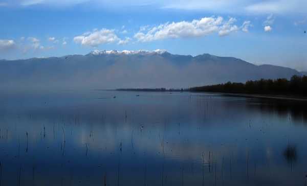 Μέτρα για την λίμνη Κορώνεια λόγω καλοκαιριού