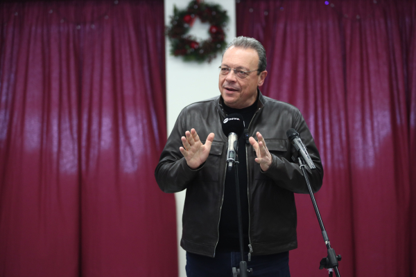 Σωκράτης Φάμελλος: Υποτροφία για τον γιο του σε πανεπιστήμιο των ΗΠΑ - «Περήφανη η μητέρα σου από εκεί ψηλά»