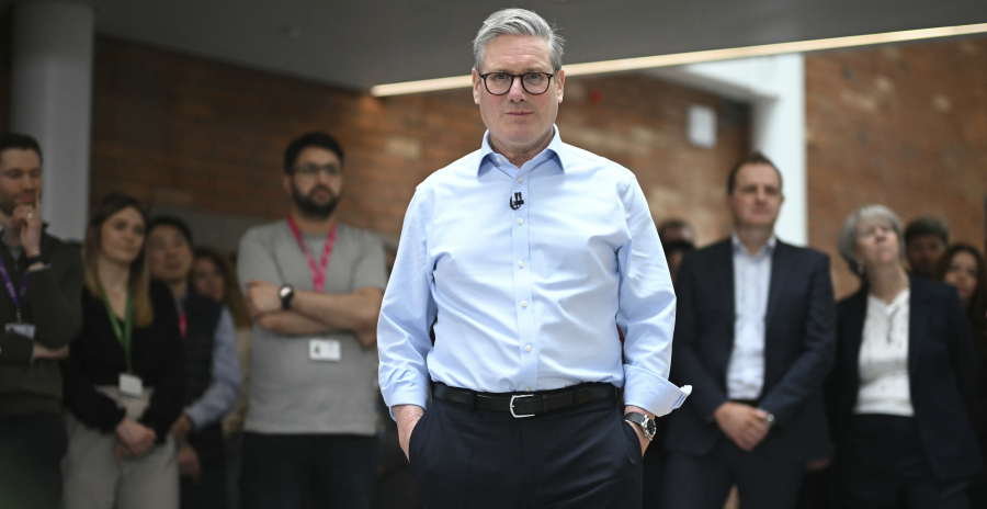 Ο Στάρμερ αυξάνει κατά 2 δισεκ. λίρες τις πιστώσεις για εξαγωγές όπλων