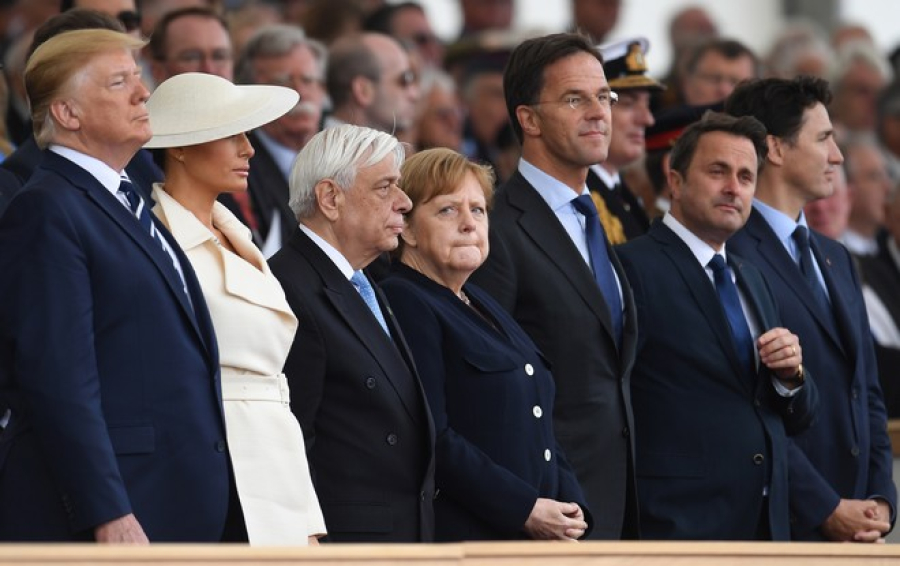 ﻿Απόβαση στη Νορμανδία 2019: «Αγκαζέ» με Ελισάβετ, Μέρκελ και Μελάνια ο Προκόπης Παυλόπουλος