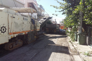 Εργασίες ασφαλτόστρωσης και αποκατάστασης φθορών σε οδούς της Κοζάνης