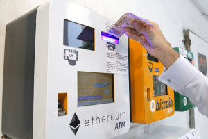 Κλυδωνισμοί στην αγορά crypto μετά τους νέους δασμούς Τραμπ