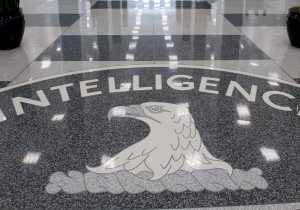 Η CIA ταυτοποίησε τους Ρώσους που έδωσαν τα e-mails στα WikiLeaks