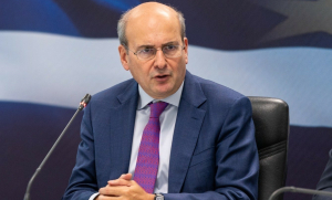 Και με την βούλα της Standard and Poor's στην επενδυτική βαθμίδα η Ελλάδα