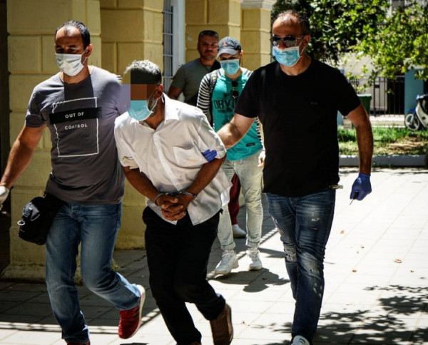 Προφυλακιστέος ο 40χρονος Πακιστανός για τον βιασμό της ηλικιωμένης - Μάχη για τη ζωή της δίνει η 83χρονη (vid)