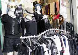 Την «κάτω βόλτα» έχει πάρει ο κλάδος της ένδυσης στην Ελλάδα