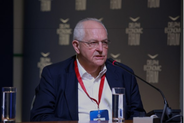 Μάρτιν Γουλφ στο Φόρουμ Δελφών: «Αυξάνονται οι πιθανότητες να χρησιμοποιηθούν πυρηνικά όπλα»