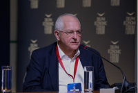 Μάρτιν Γουλφ στο Φόρουμ Δελφών: «Αυξάνονται οι πιθανότητες να χρησιμοποιηθούν πυρηνικά όπλα»