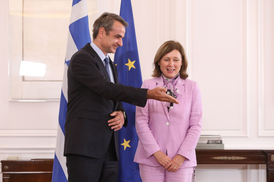 Γιούροβα: «Έλαβα δεσμεύσεις από την ελληνική κυβέρνηση - θα κάνουμε καλή δουλειά μαζί»