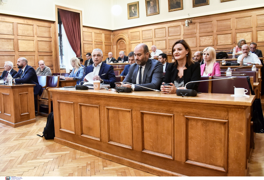 Ολοκληρώθηκαν οι εργασίες της Εξεταστικής Επιτροπής για την παρακολούθηση Ανδρουλάκη, αντιδράσεις αντιπολίτευσης