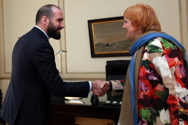 Το ζήτημα των αποζημιώσεων έθεσε ο Τζανακόπουλος στην Αντιπρόεδρο του Γερμανικού Κοινοβουλίου