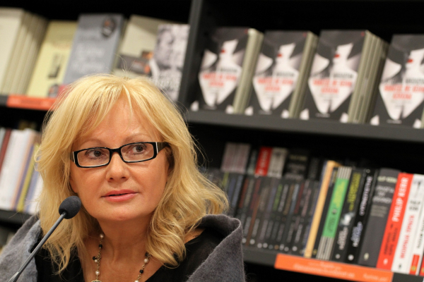 Θαυμασμός σε άλλο επίπεδο: «Χτύπησε» τατουάζ την Αγγελική Νικολούλη