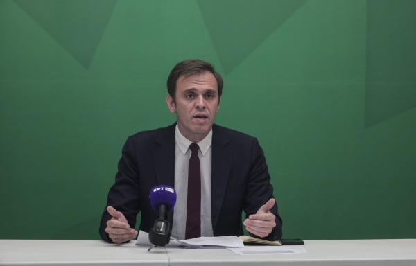 Μάντζος: Σοβαρά ερωτήματα εγείρει η παραίτηση του πολιτικού διευθυντή του ΥΠΕΞ