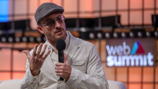 Το πρώτο τρέιλερ της νέας ταινίας του Ντάρεν Αρονόφσκι «Caught Stealing»