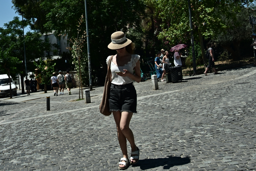 «Φούρνος» η χώρα το επόμενο 48ωρο - Τι είναι η αστική θερμική νησίδα που θα επηρεάσει μεγάλες πόλεις