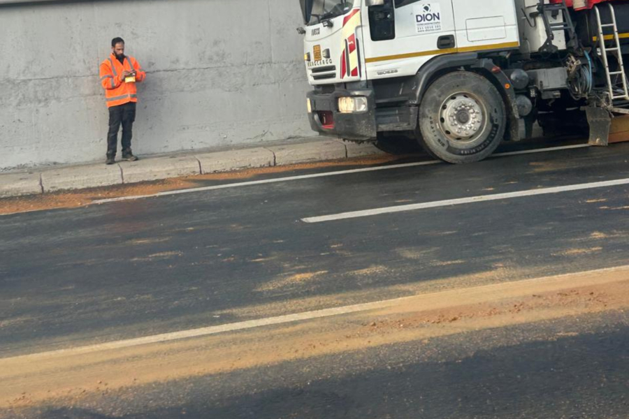 Αττική Οδός: Παραμένει το κυκλοφοριακό χάος (εικόνες)