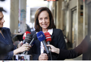 Η Διαμαντοπούλου που «συμμετέχει»