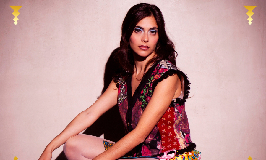 Παραμονή των Χριστουγέννων με τη Νεφέλη Φασούλη στον Σταυρό του Νότου