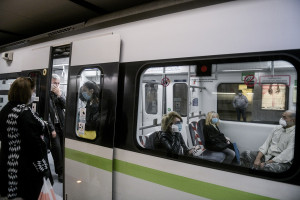 Αυξάνεται ο αριθμός των επιβατών στα Μέσα Μαζικής Μεταφοράς, πιο συχνά τα δρομολόγια στο μετρό