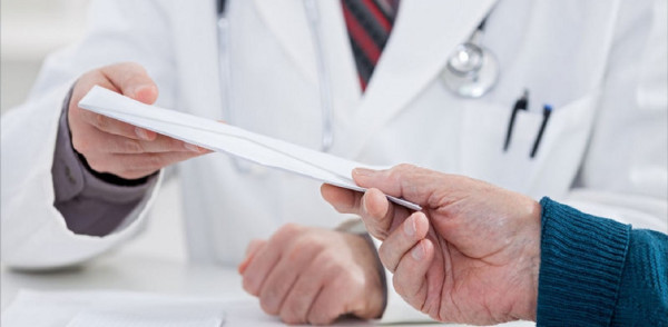 Συνελήφθη ακόμη ένας γιατρός που ζητούσε «φακελάκι» από ασθενή!