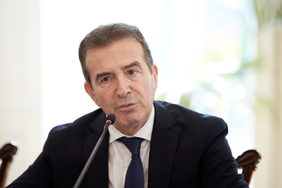 Τέλος οι «μπαλωθιές» στην Κρήτη: Φυλάκιση και ποινές έως 30.000 ευρώ, ανακοίνωσε ο Χρυσοχοΐδης