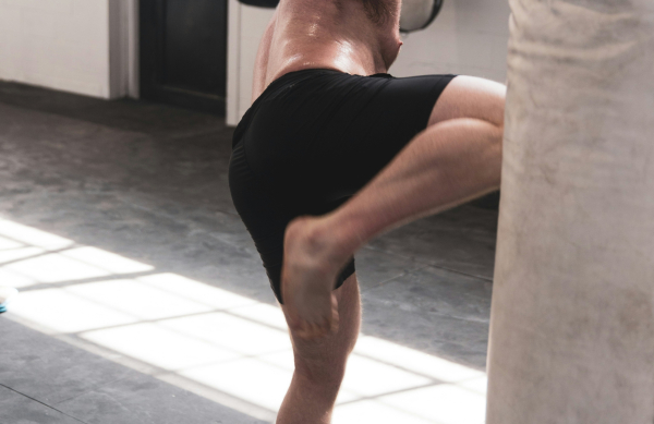 Τι προκαλεί στους μεσήλικες άνδρες αν σταματήσουν να ασκούνται