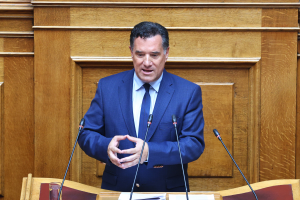 Γεωργιάδης: Πολύ ήπια η απάντηση Μητσοτάκη στον Σαμαρά – Ζούμε την πιο συγκλονιστική περίοδο ευημερίας της χώρας