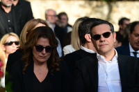 Οι πρώτες εικόνες από την κηδεία του Αλέκου Φλαμπουράρη