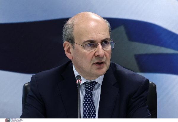 Τις παροχές του 2025 εξήγγειλε ο Κωστής Χατζηδάκης - Μέτρα ύψους 850 εκατ. ευρώ