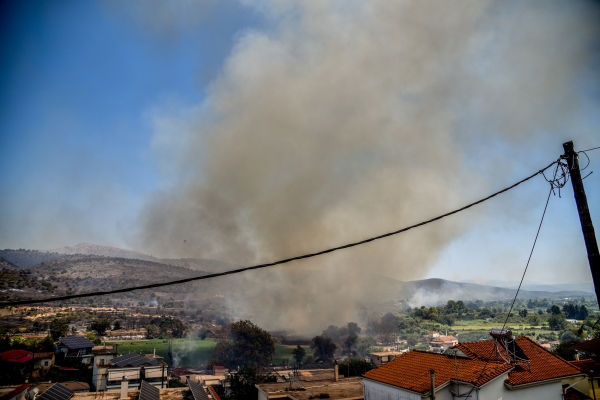 ΔΕΔΔΗΕ για φωτιές: Πού υπάρχουν προβλήματα με την ηλεκτροδότηση - Πάνω από 1 εβδομάδα για την αποκατάσταση στη Χίο