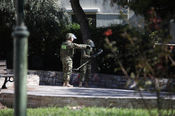 Αναστάτωση στο κέντρο της Αθήνας: Εντοπίστηκε ύποπτο αντικείμενο, στο σημείο το ΤΕΕΜ