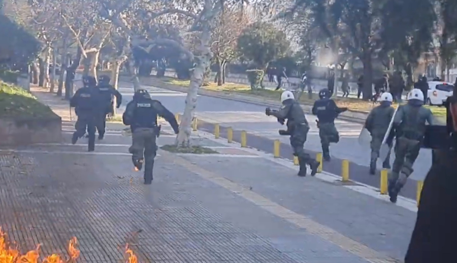 Συναγερμός στο ΑΠΘ για επεισόδια με μολότοφ