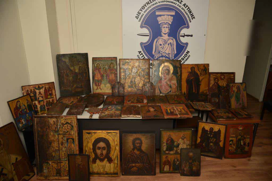 Μοσχάτο: Κατασχέθηκαν 56 παλαιές εκκλησιαστικές εικόνες και συνελήφθησαν 2 άτομα