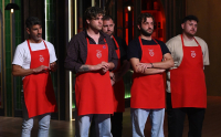 MasterChef 10: Οι δύο μπριγάδες σε συνθήκες επαγγελματικής κουζίνας – Η σημερινή δοκιμασία