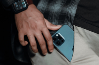 Εντόπισε και κατήγγειλε μισή ντουζίνα κλέφτες στην επιχείρησή του, μέσω... mobile app