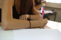 Πανελλήνιες 2024 ΓΕΛ: Πού θα ανακοινωθούν τα θέματα σε Ιστορία, Φυσική και Οικονομία