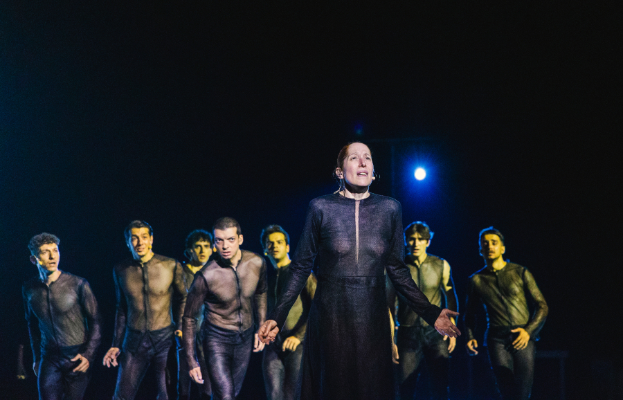 25.000 θεατές στην Επίδαυρο για την Αντιγόνη: Δείτε φωτογραφίες από την πρεμιέρα