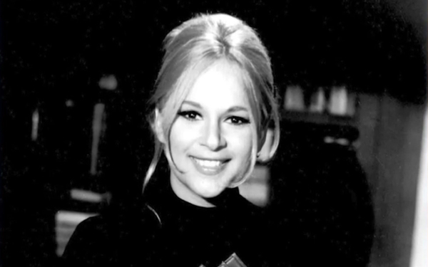 Οι αδημοσίευτες φωτογραφίες της Αλίκης Βουγιουκλάκη από γυρίσματα ταινίας το 1960