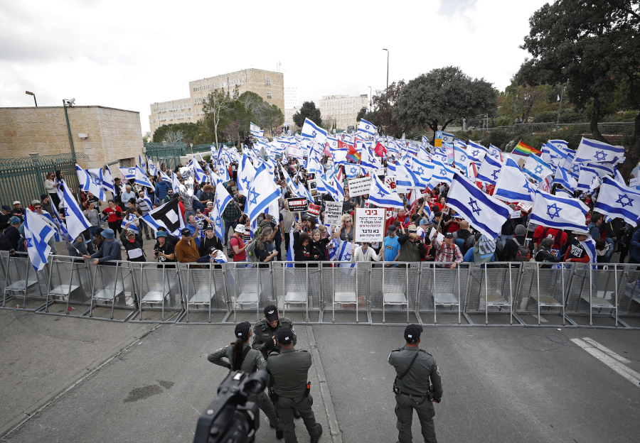 Απεργιακό «χάος» στο Ισραήλ κατά της δικαστικής μεταρρύθμισης Νετανιάχου