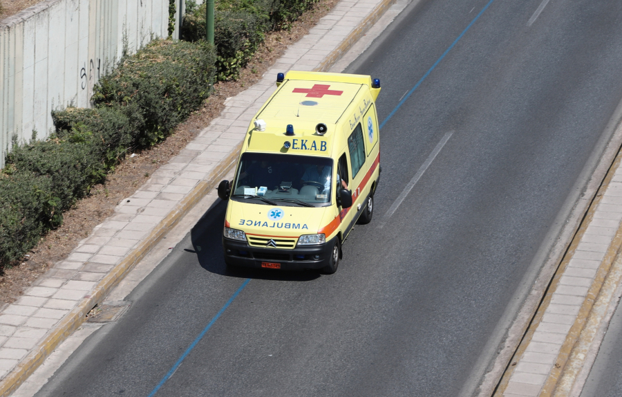 Λάρισα: Αγοράκι παρασύρθηκε από αυτοκίνητο κοντά σε παιδική χαρά