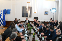 Και αγρότης από τη... Φάρμα! Ποιοι είναι στην «αντιπροσωπεία των προθύμων» που δέχθηκε το Μαξίμου