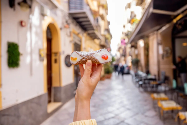 Ταξίδια γεύσης – οι κουζίνες που κουβαλούν ιστορίες και μνήμες