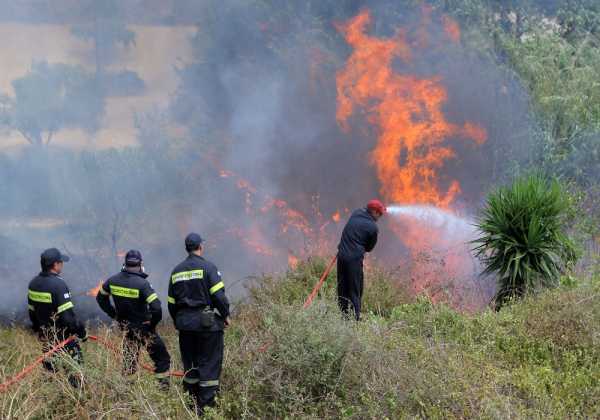 Λέρος: Πυρκαγιά στην περιοχή Παρθένι